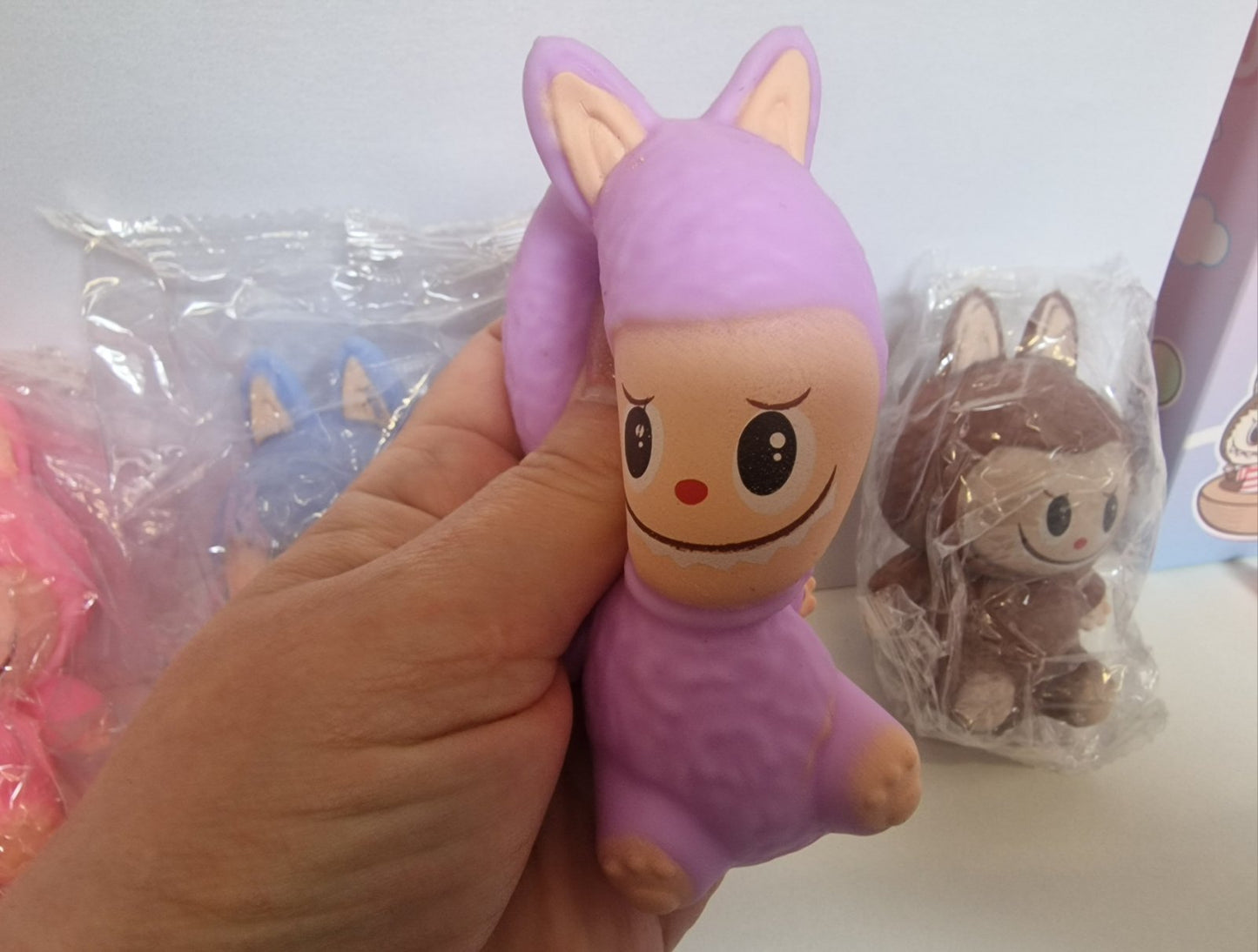 Резиновая мягкая игрушка Labubu антистресс. Цвет микс.
