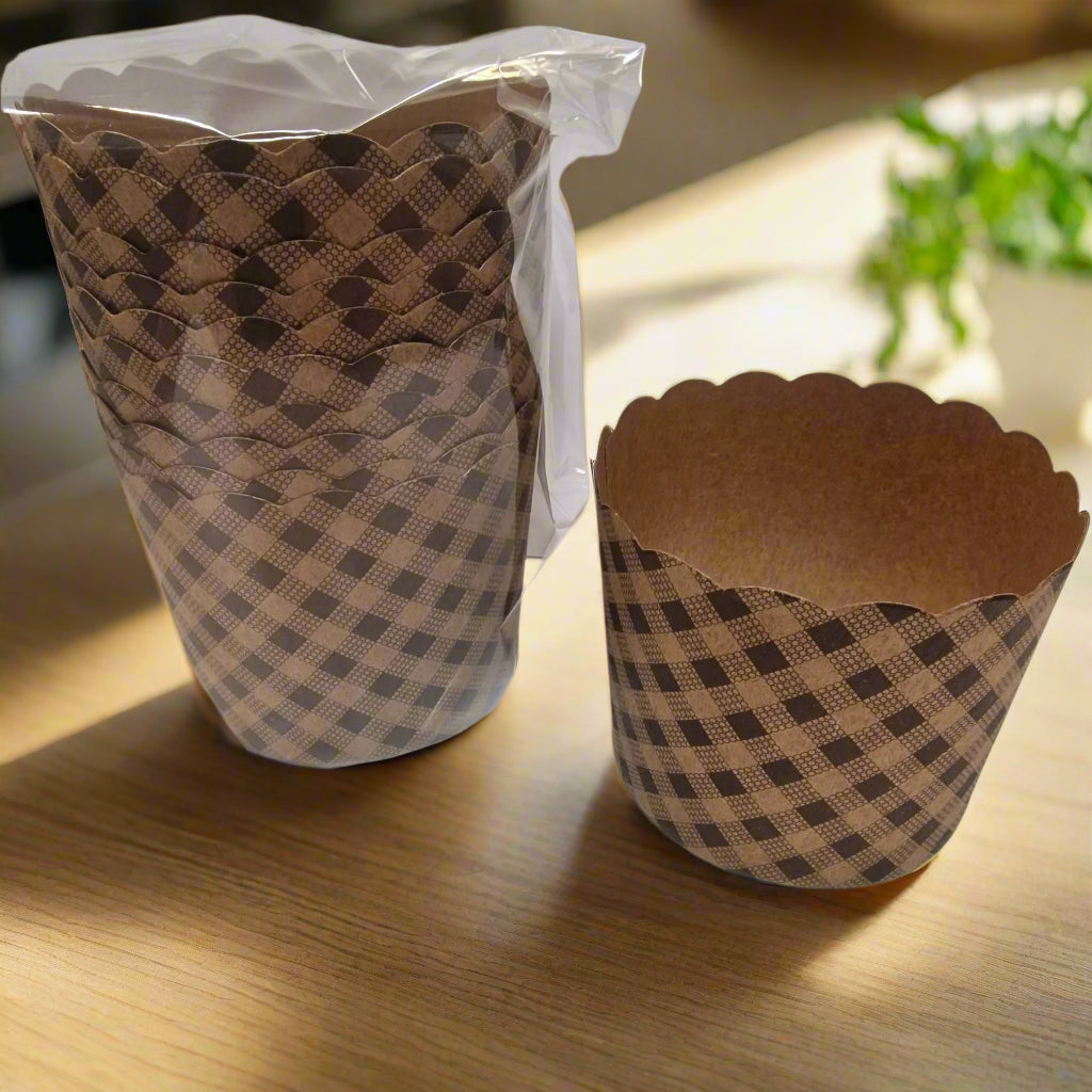 Lihavõttekoogi vorm. Läbimõõt 7 cm, kõrgus 6 cm 10 tk.