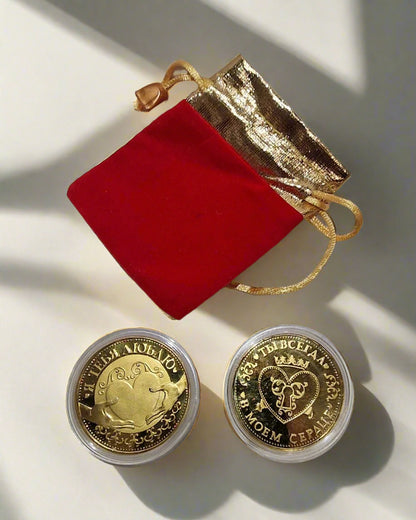 Монета в бархатном мешочке