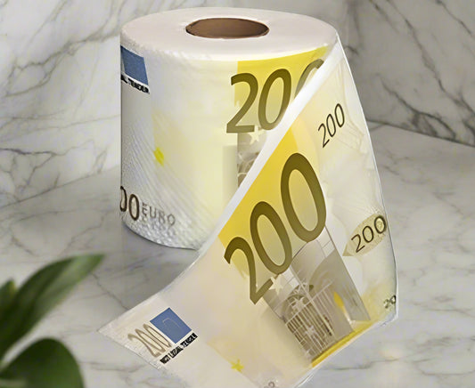 Туалетная бумага с надписью "50 евро" и "200 евро"