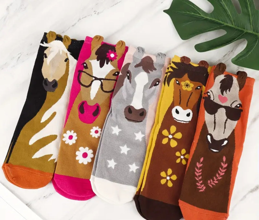 Носки женские с символом 2026 года - Лошадью